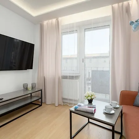Stylish 2 Bedrooms With Air Conditioning Close To The Center By Renters