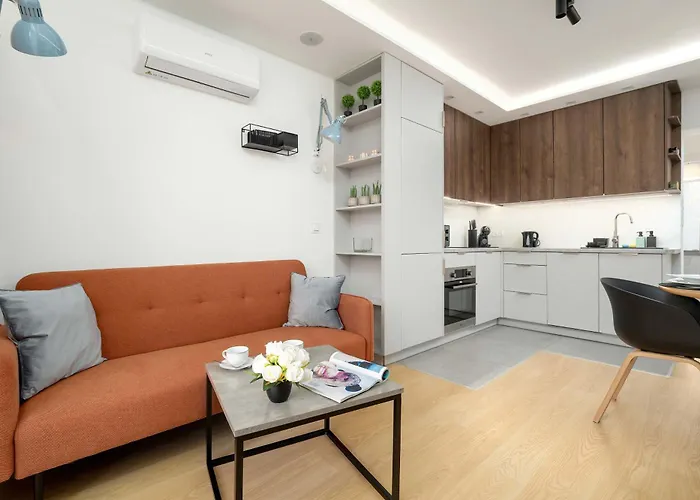 Апартаменти Stylish 2 Bedrooms With Air Conditioning Close To The Center By Renters