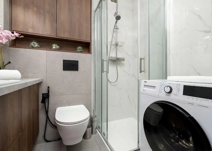 Stylish 2 Bedrooms With Air Conditioning Close To The Center By Renters Apartment Rzeszow