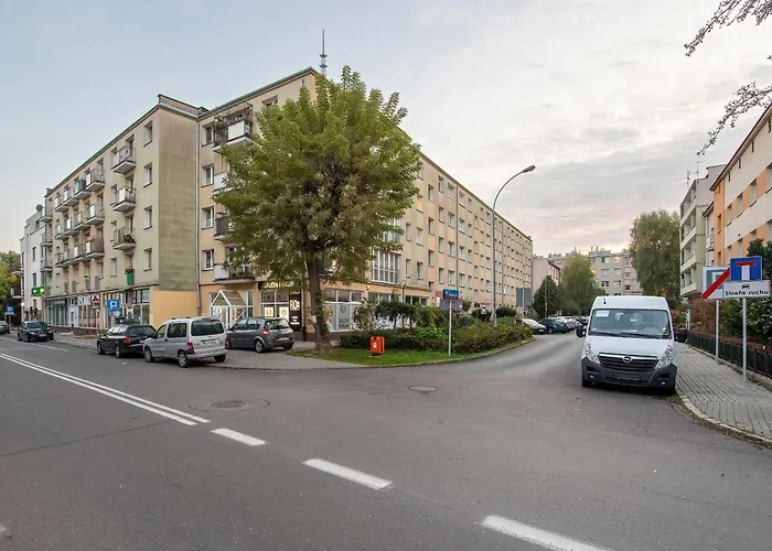 Apartment Stylish 2 Bedrooms With Air Conditioning Close To The Center By Renters *